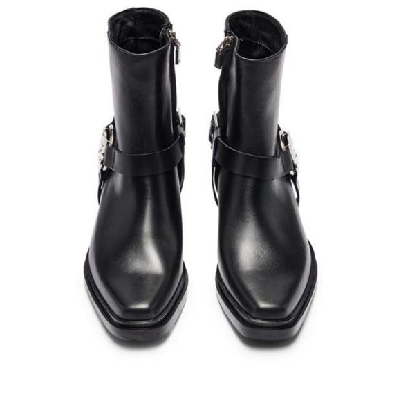 HUGO • KODY LEATHER ANKLE BOOTS - Picture 2 of 9